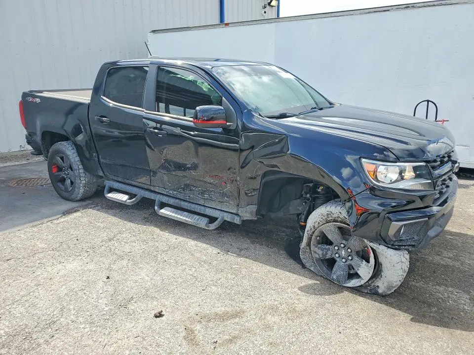 2021 CHEVROLET COLORADO LT  