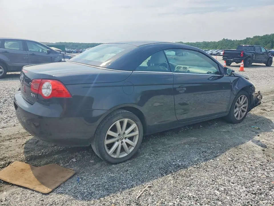 2011 VOLKSWAGEN EOS KOMFORT  