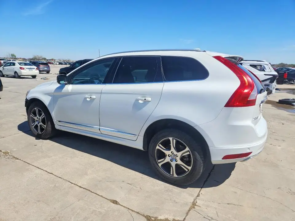 2015 VOLVO XC60 T6 PREMIER  