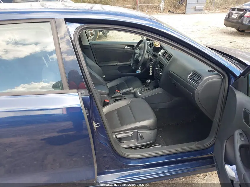 2014 VOLKSWAGEN JETTA 1.8T SE