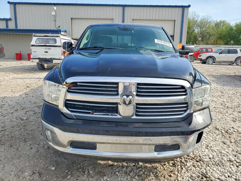 2015 RAM 1500 SLT  