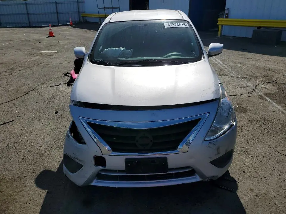2015 NISSAN VERSA   