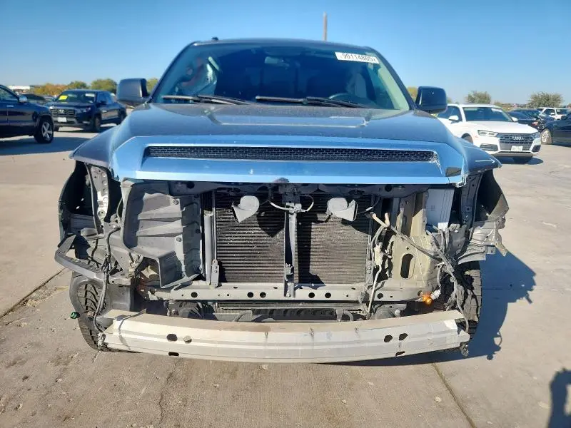 2017 TOYOTA TUNDRA SR5  