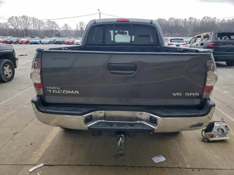 2013 TOYOTA TACOMA   