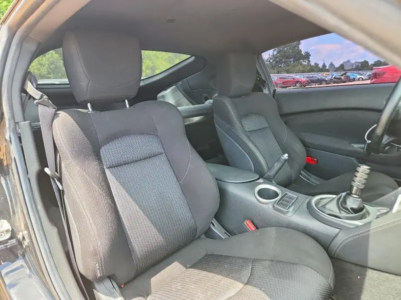 2016 NISSAN 370Z SPORT  