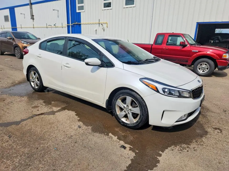 2018 KIA FORTE LX  