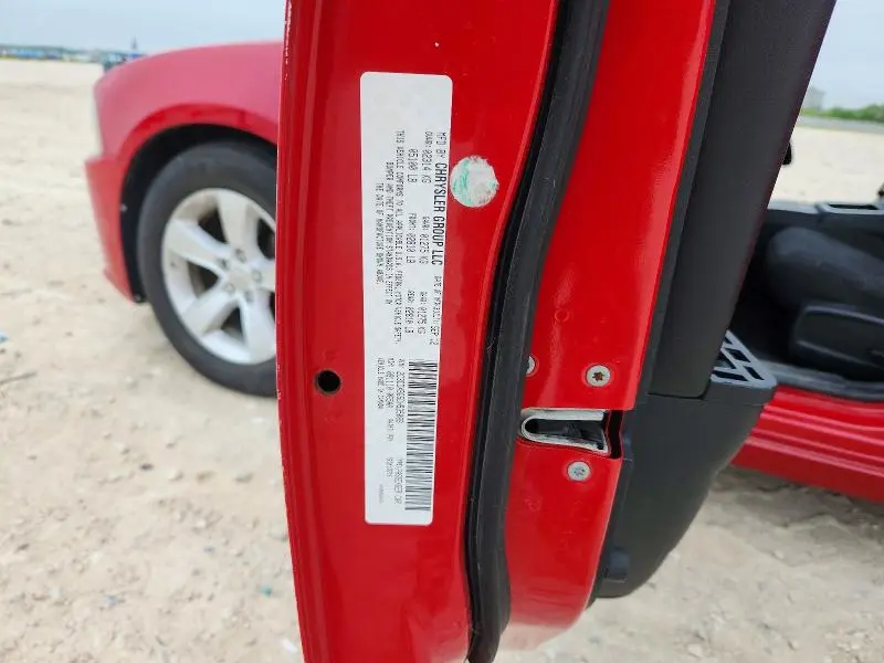 2013 DODGE CHARGER SE  