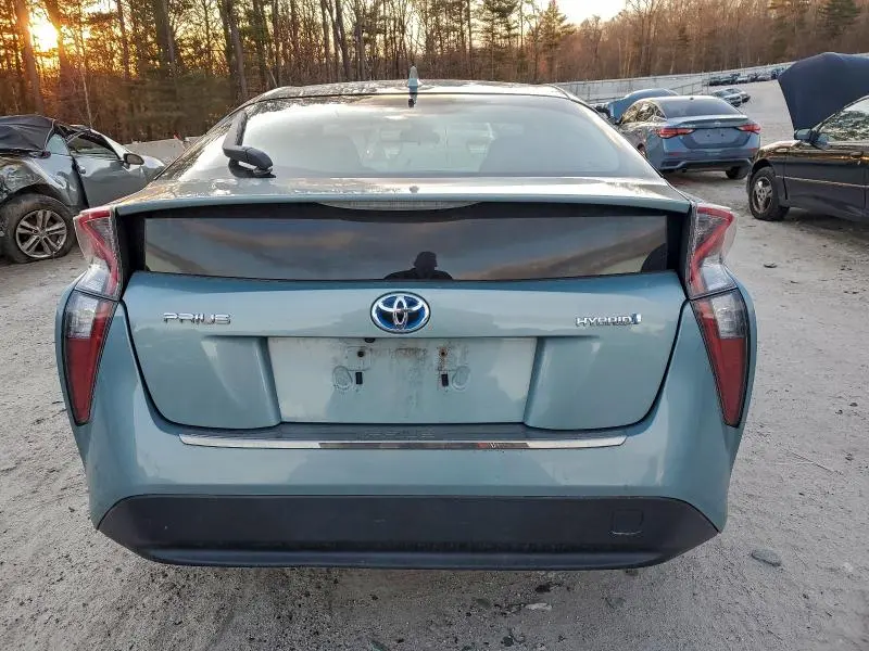 2017 TOYOTA PRIUS   