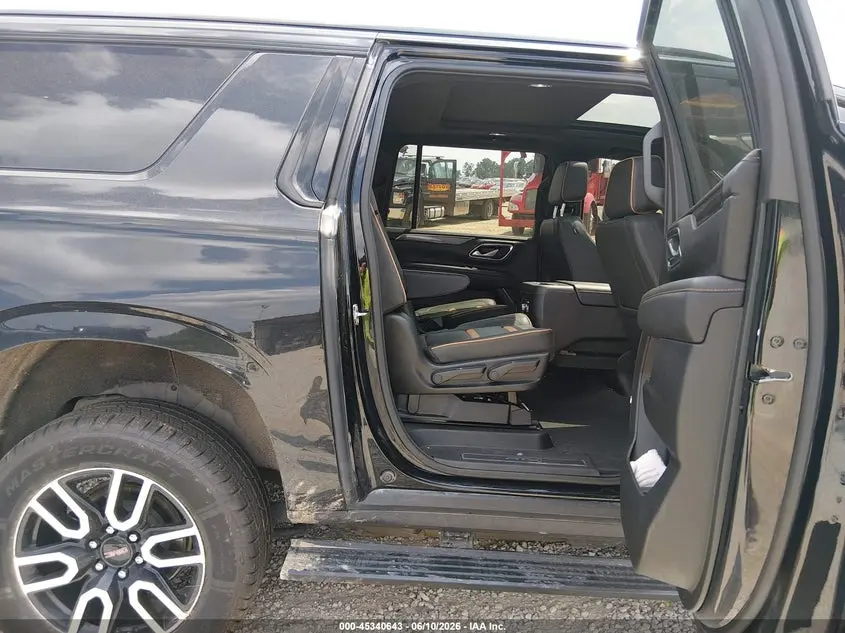 2024 GMC YUKON XL 4WD AT4