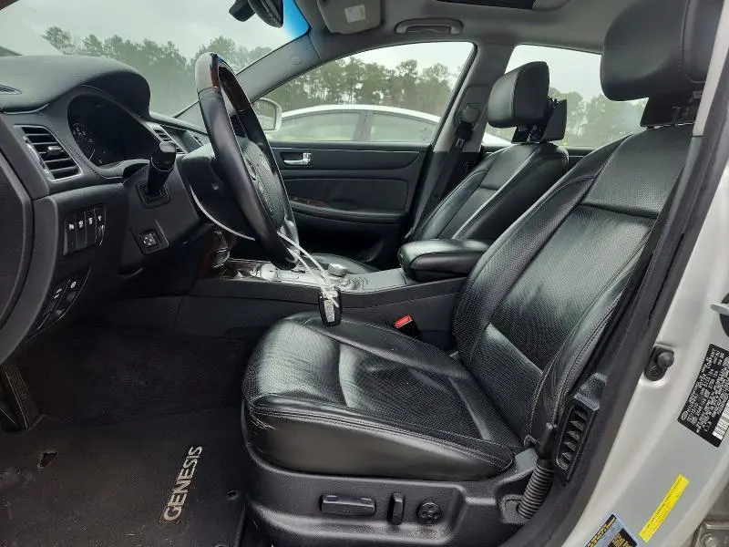 2011 HYUNDAI GENESIS 4.6L V8  