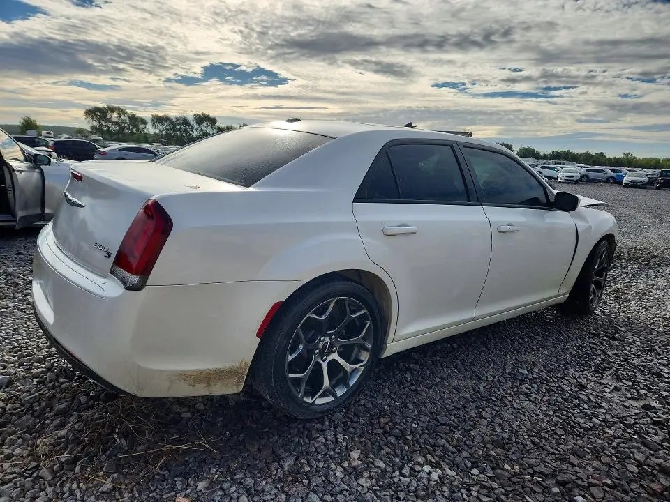 2015 CHRYSLER 300 S  