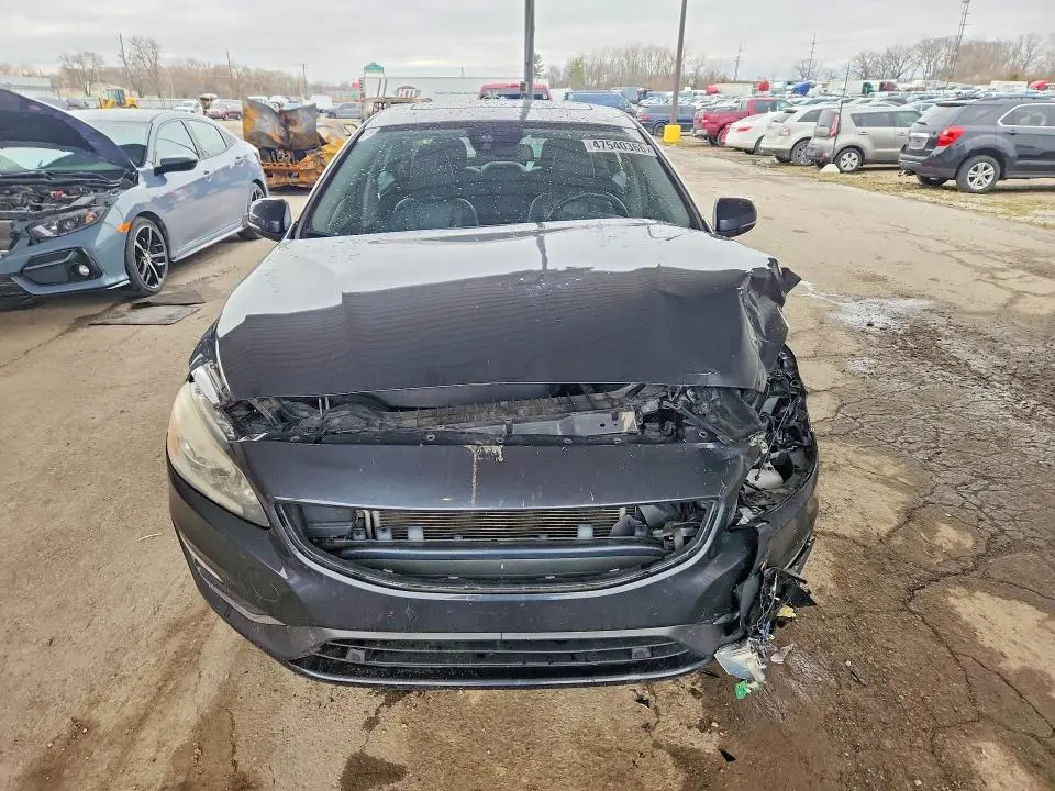 2015 VOLVO S60 PLATINUM  