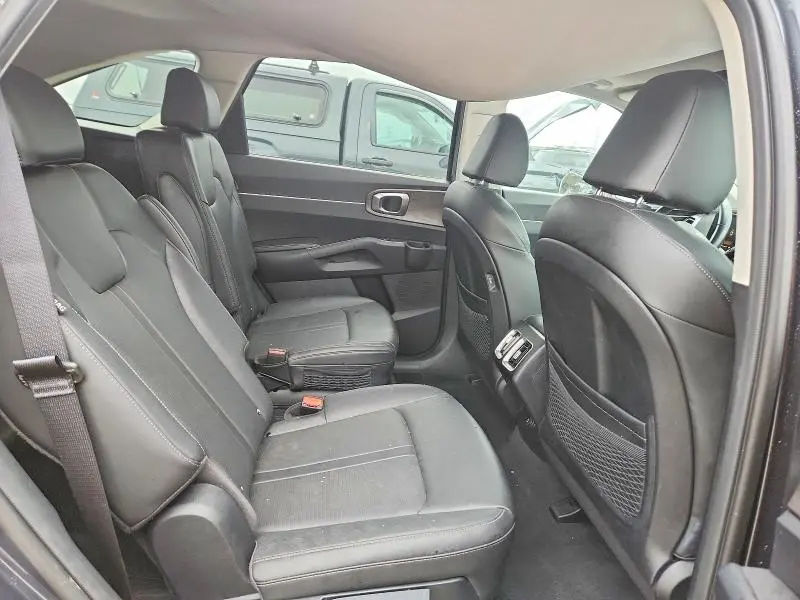 2024 KIA SORENTO X-LINE EX  