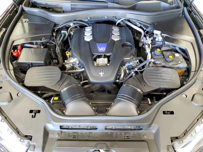 2019 MASERATI LEVANTE S SPORT  