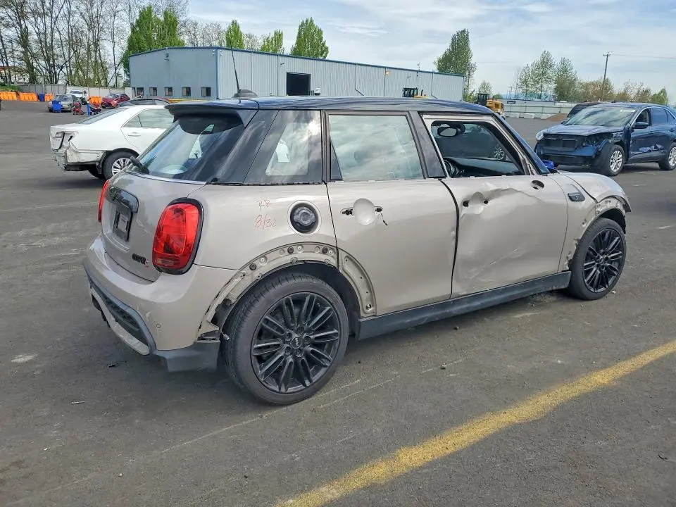 2022 MINI COOPER S  