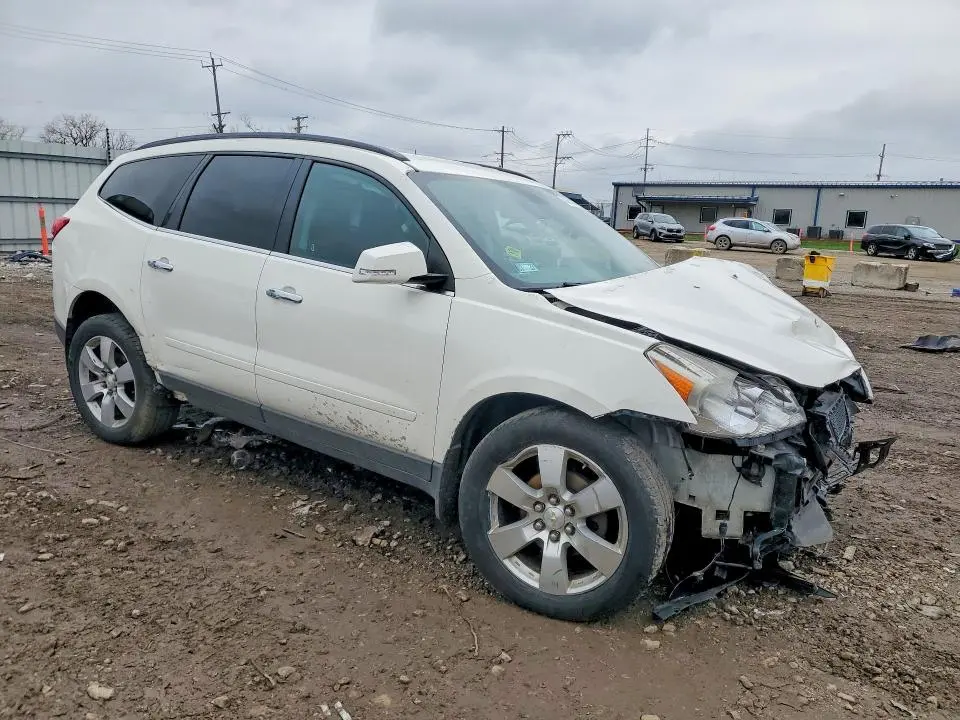 2012 CHEVROLET TRAVERSE LT  