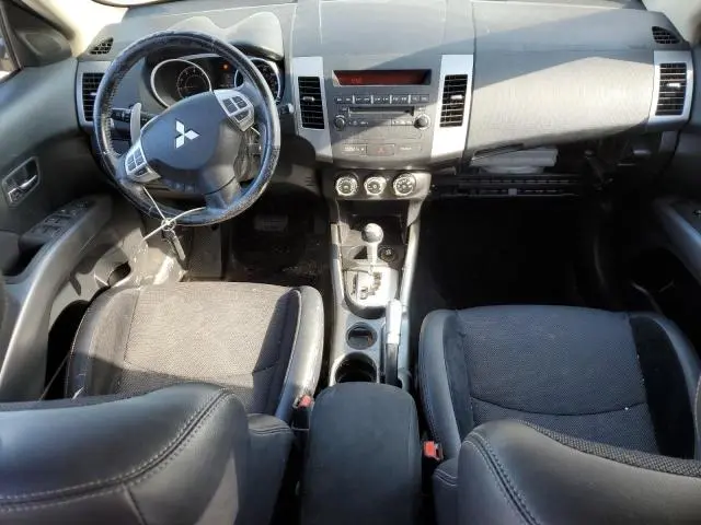 2013 MITSUBISHI OUTLANDER SE  