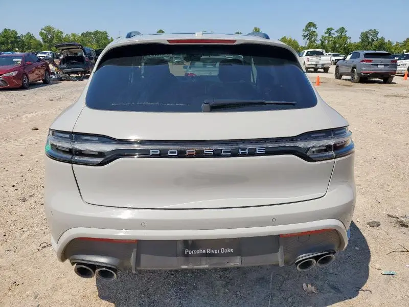 2023 PORSCHE MACAN BASE  