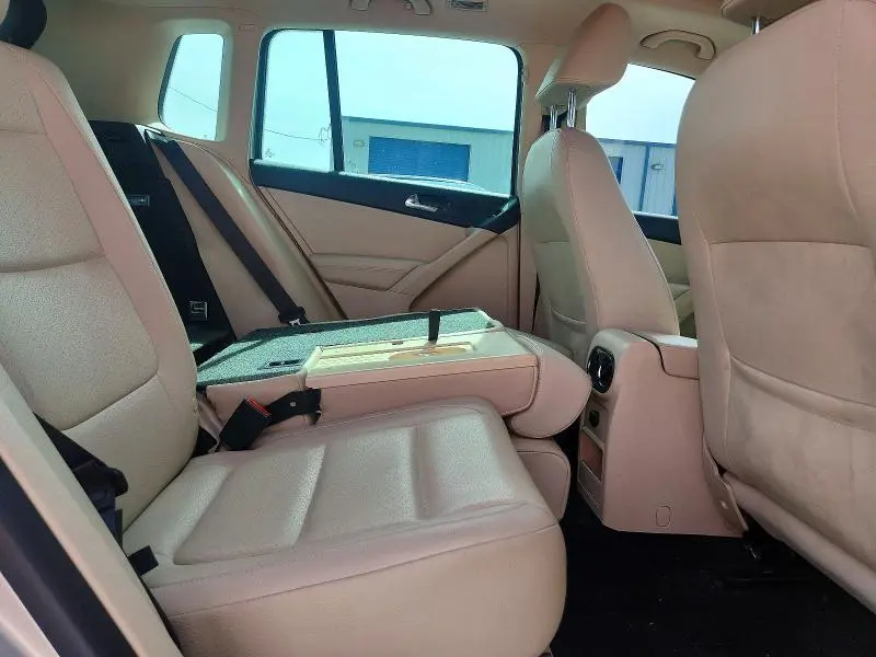 2013 VOLKSWAGEN TIGUAN S  