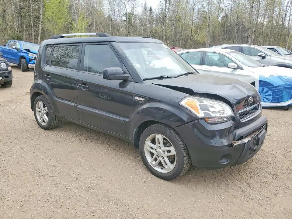2011 KIA SOUL +  