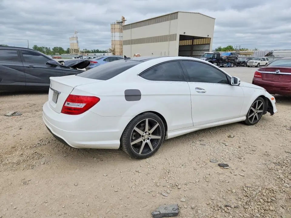 2015 MERCEDES-BENZ C 250  