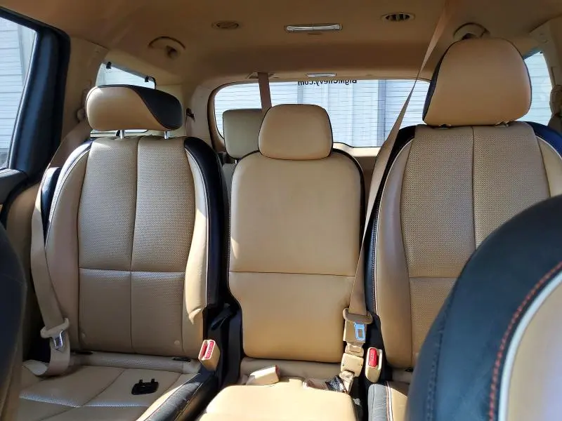 2017 KIA SEDONA EX  