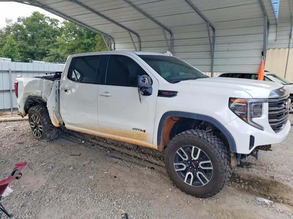 2024 GMC SIERRA K1500 AT4  