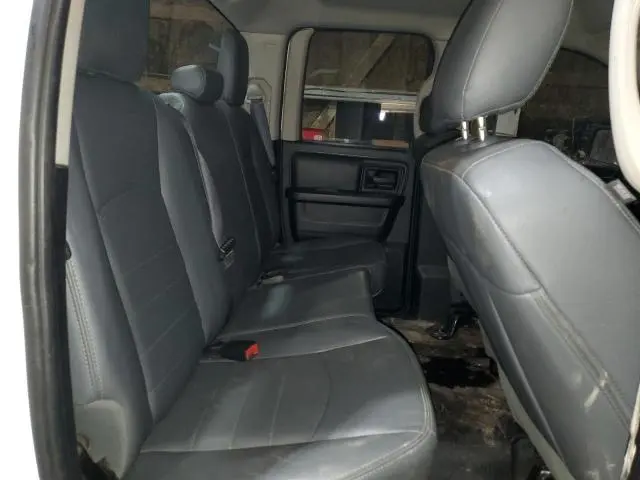 2016 RAM 1500 ST  