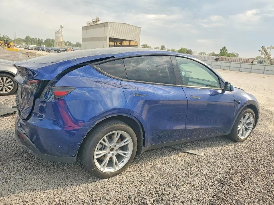 2024 TESLA MODEL Y   