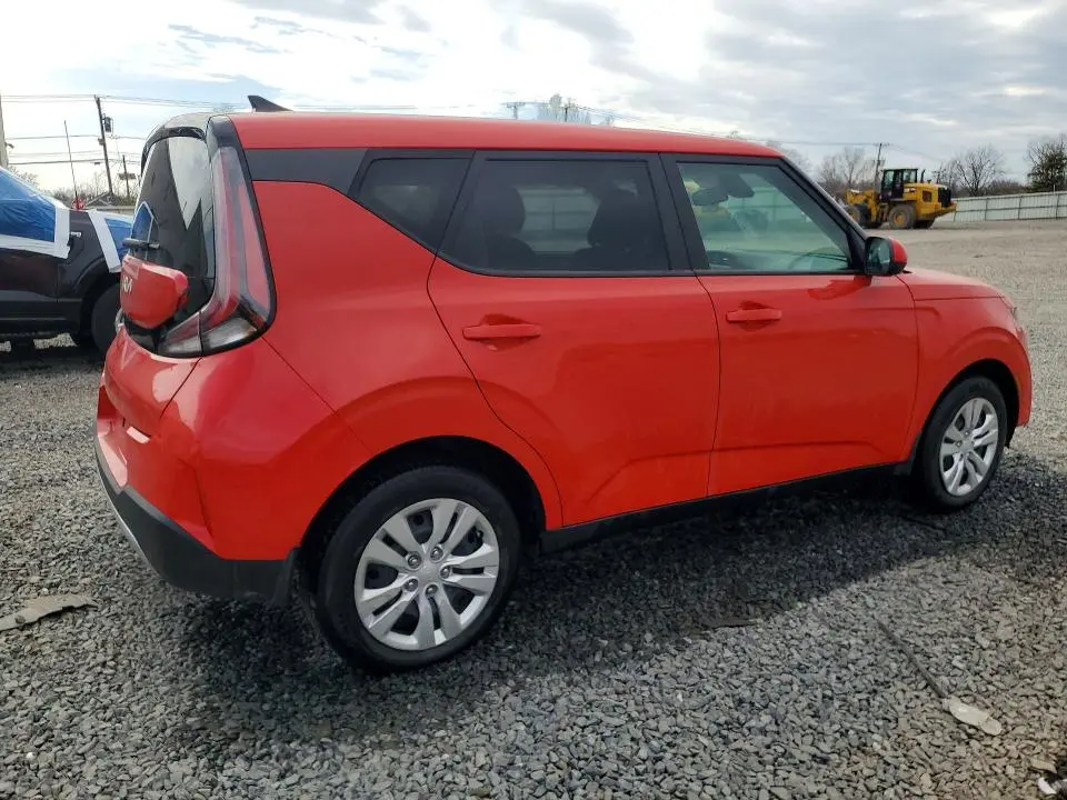 2024 KIA SOUL LX  
