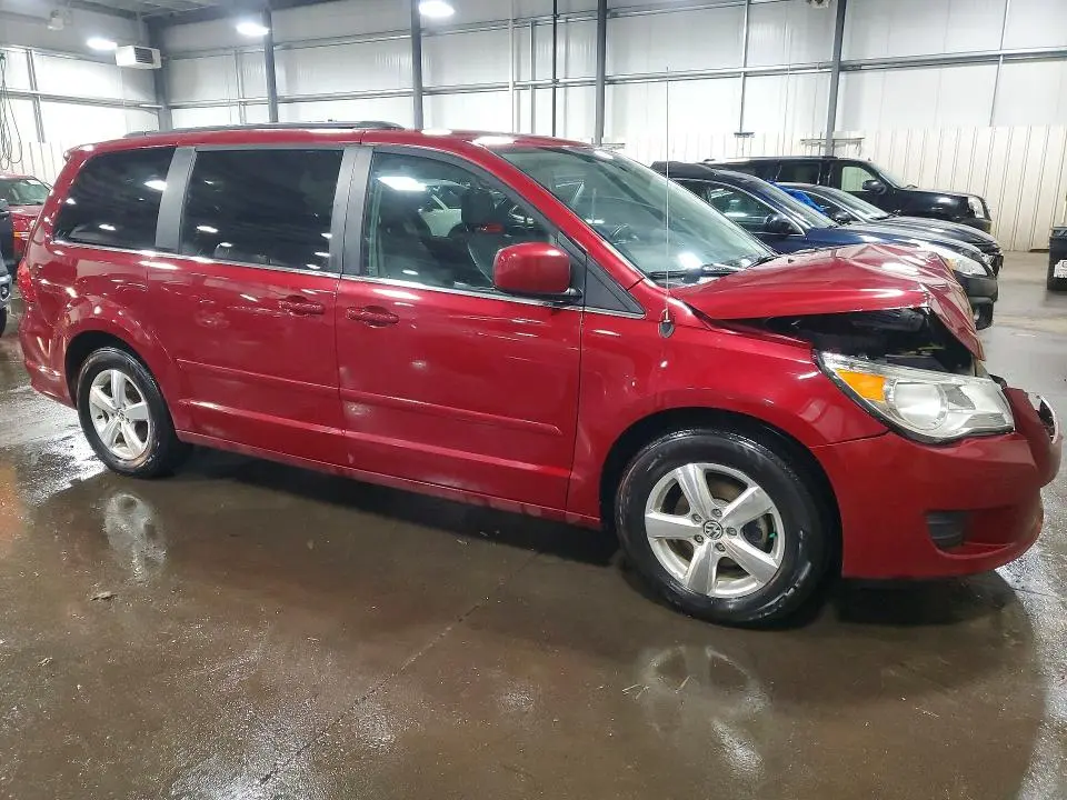 2011 VOLKSWAGEN ROUTAN SE  