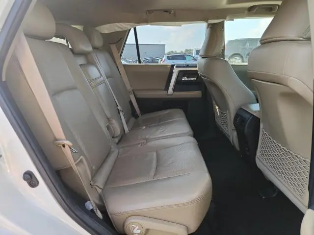 2017 TOYOTA 4RUNNER SR5  