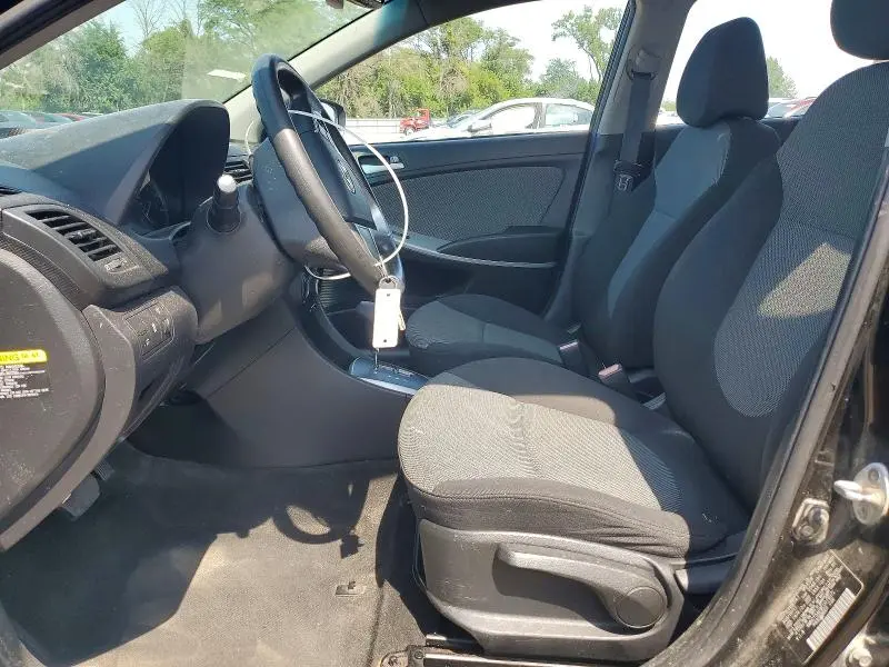 2012 HYUNDAI ACCENT GS  