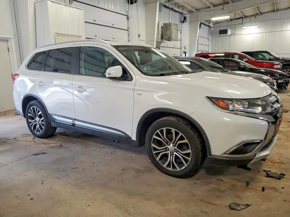 2017 MITSUBISHI OUTLANDER GT  