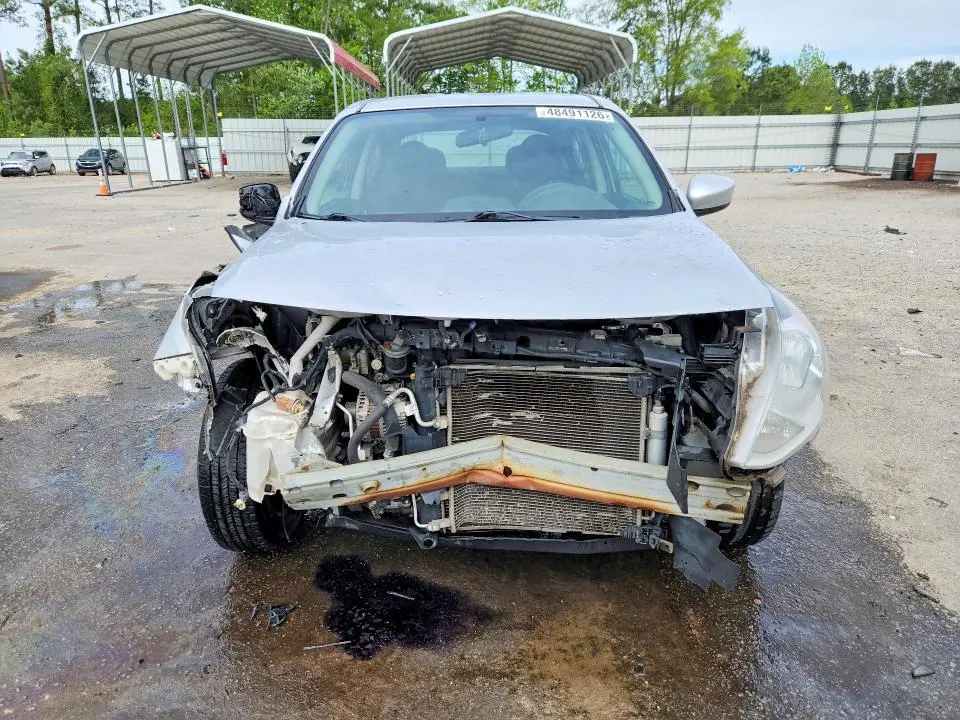 2018 NISSAN VERSA SV  