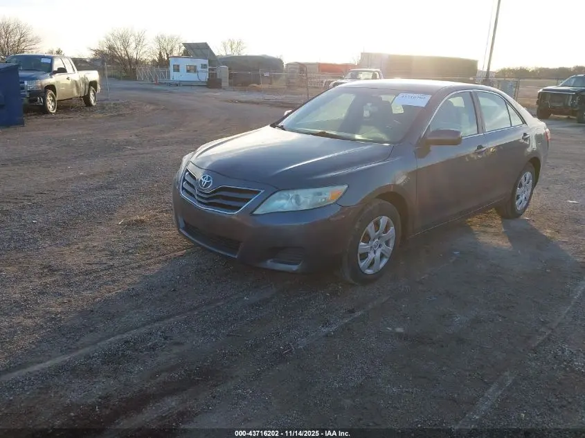 2011 TOYOTA CAMRY LE