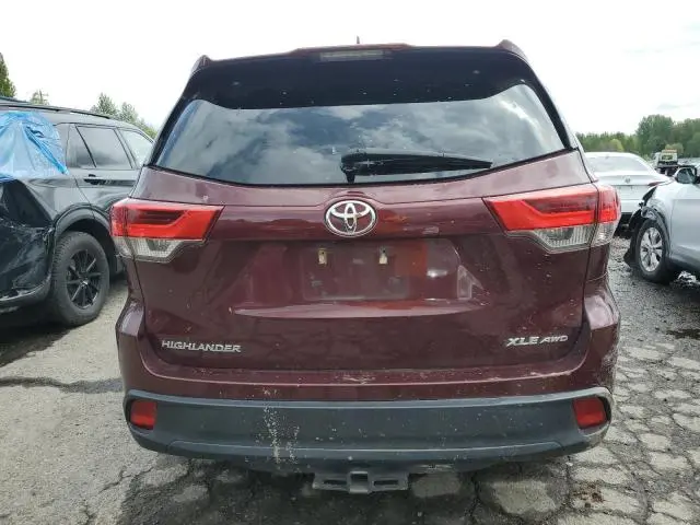 2018 TOYOTA HIGHLANDER SE  