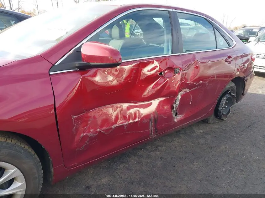 2016 TOYOTA CAMRY LE