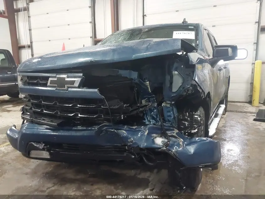 2024 CHEVROLET SILVERADO 1500 4WD  SHORT BED RST