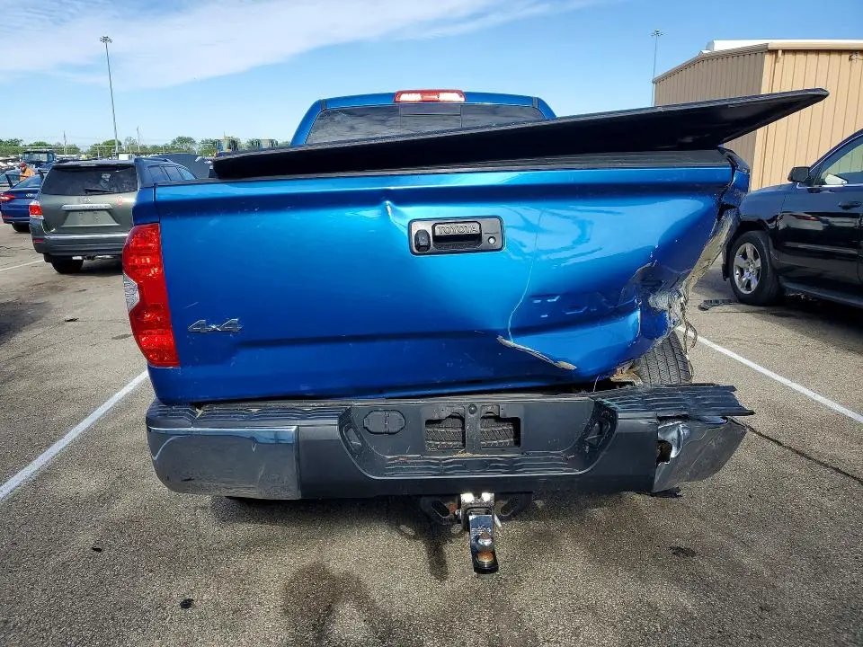 2016 TOYOTA TUNDRA SR5  