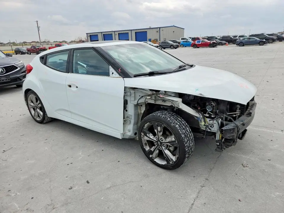 2016 HYUNDAI VELOSTER BASE  