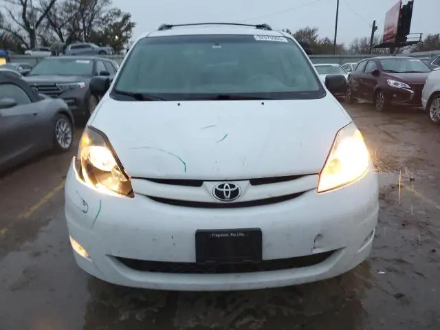 2010 TOYOTA SIENNA CE  