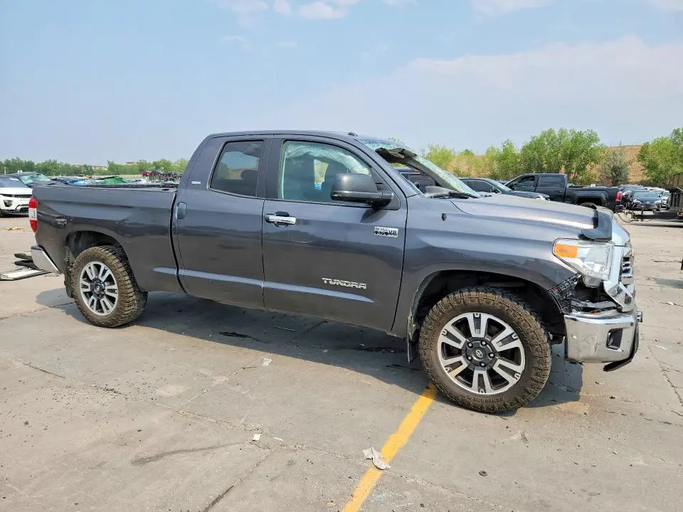 2017 TOYOTA TUNDRA SR5  