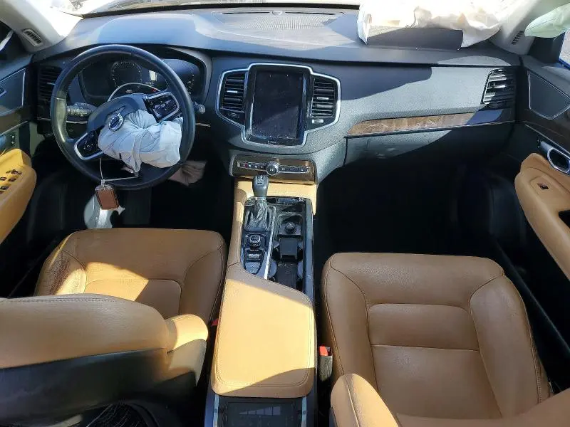 2016 VOLVO XC90 T6  