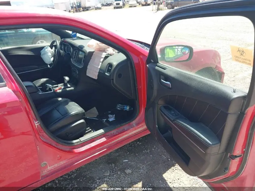 2016 DODGE CHARGER SXT