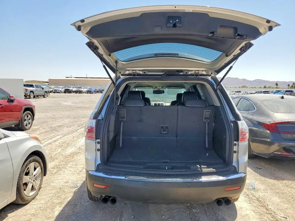 2011 GMC ACADIA SLT-1  