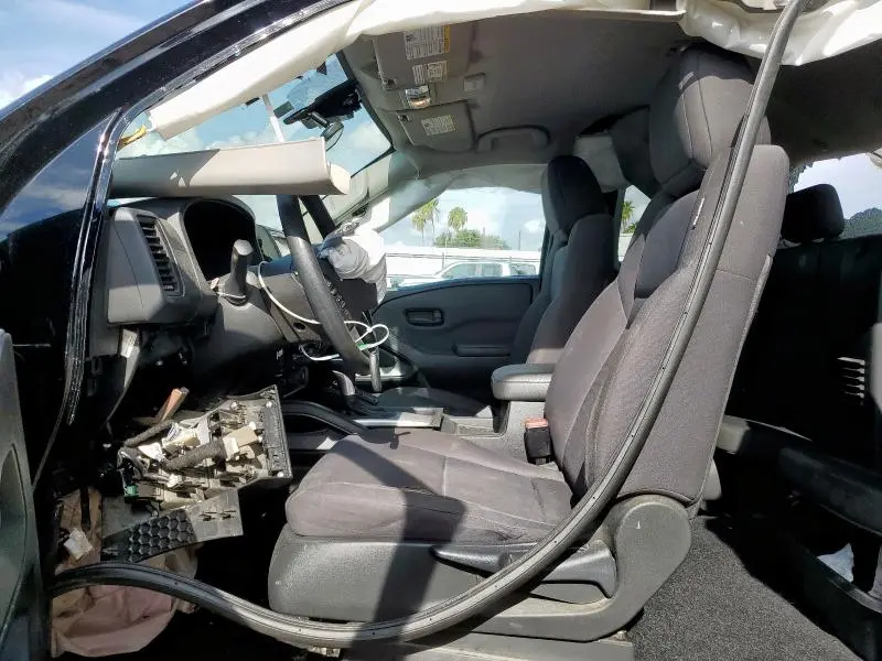 2024 NISSAN FRONTIER S  
