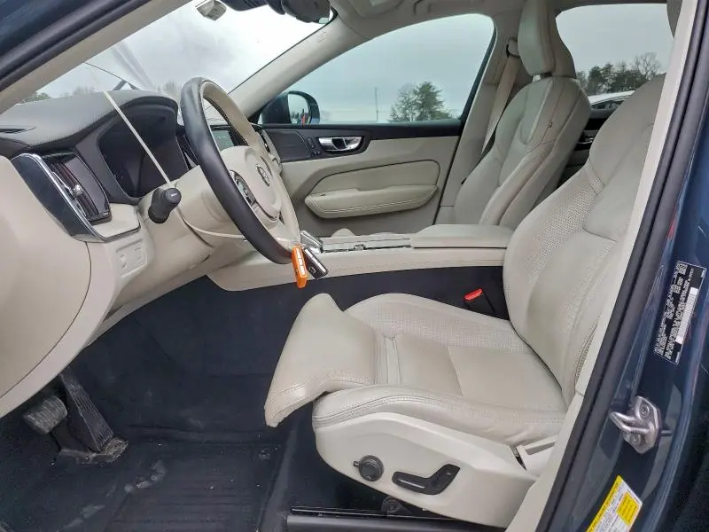 2022 VOLVO XC60 B6 INSCRIPTION  