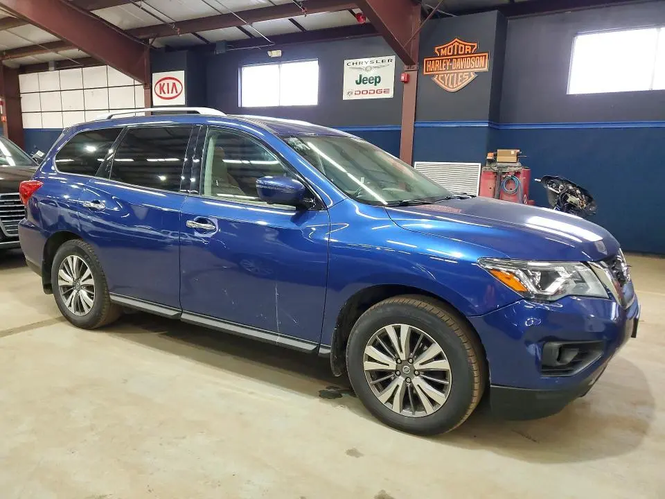 2019 NISSAN PATHFINDER S  