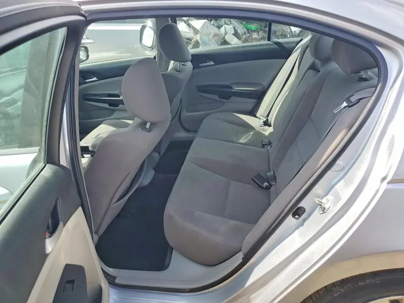2011 HONDA ACCORD LX  